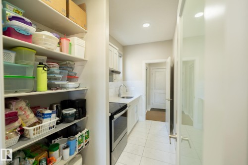 3623 8 Street, Edmonton, AB - Indoor