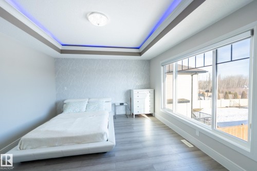 3623 8 Street, Edmonton, AB - Indoor