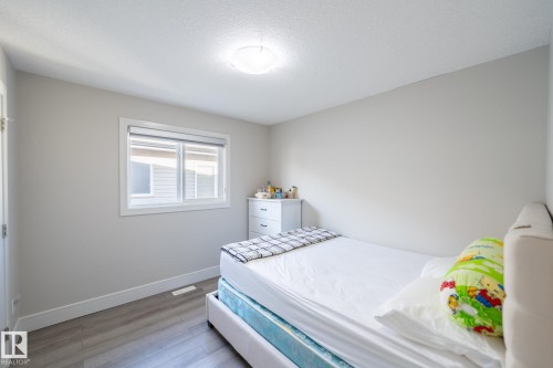 3623 8 Street, Edmonton, AB - Indoor Photo Showing Bedroom
