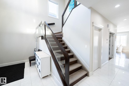 3623 8 Street, Edmonton, AB - Indoor Photo Showing Other Room