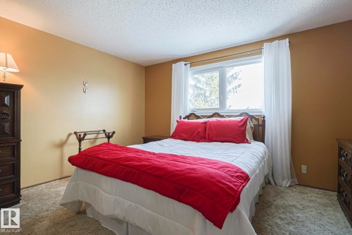 4112 43A Avenue, Leduc, AB - Indoor Photo Showing Bedroom