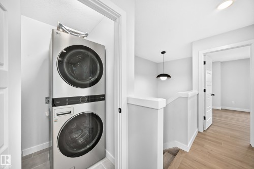 2332 159 Street Sw, Edmonton, AB - Indoor Photo Showing Laundry Room