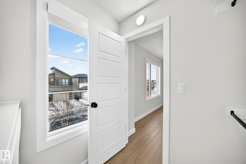 2332 159 Street Sw, Edmonton, AB - Indoor Photo Showing Other Room
