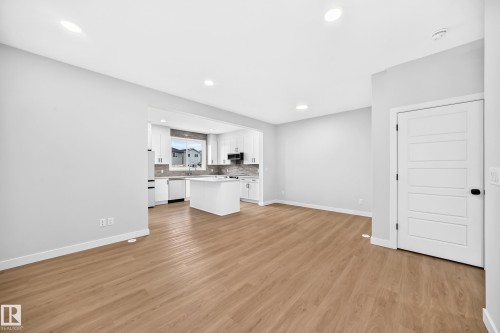 2332 159 Street Sw, Edmonton, AB - Indoor