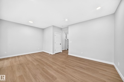 2332 159 Street Sw, Edmonton, AB - Indoor Photo Showing Other Room