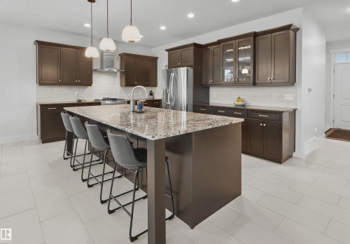 4212 Goresky Close, Edmonton, AB - Indoor Photo Showing Kitchen With Upgraded Kitchen