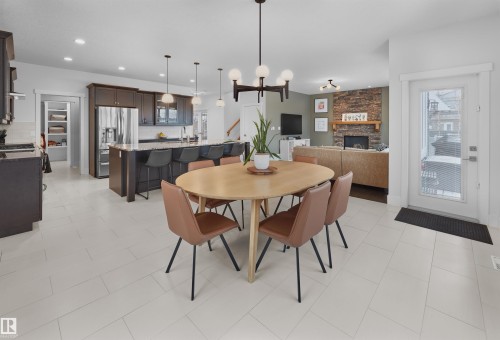 4212 Goresky Close, Edmonton, AB - Indoor Photo Showing Dining Room