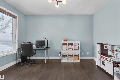 4212 Goresky Close, Edmonton, AB - Indoor Photo Showing Other Room