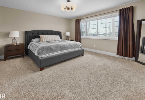 4212 Goresky Close, Edmonton, AB - Indoor Photo Showing Bedroom