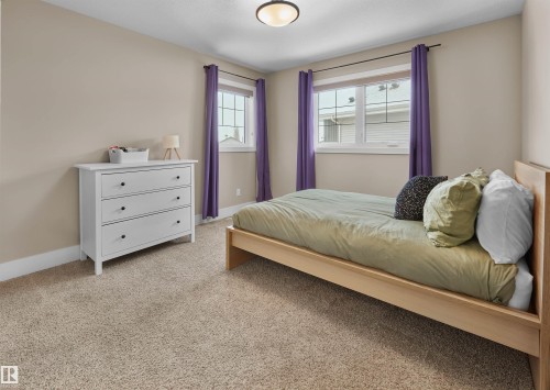 4212 Goresky Close, Edmonton, AB - Indoor Photo Showing Bedroom
