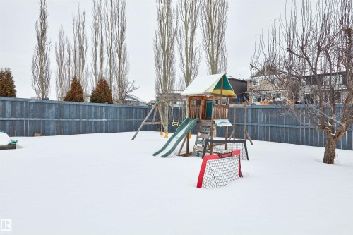4212 Goresky Close, Edmonton, AB - Outdoor