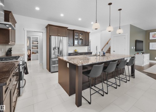 4212 Goresky Close, Edmonton, AB - Indoor Photo Showing Kitchen With Upgraded Kitchen