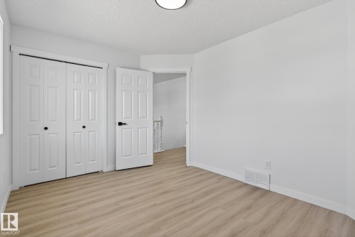 168 Ward Crescent, Edmonton, AB 