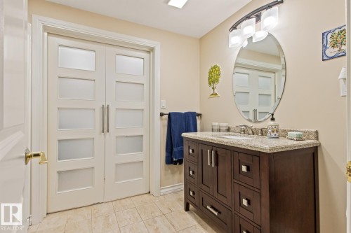 3 Wingate Place, St. Albert, AB - Indoor Photo Showing Bathroom