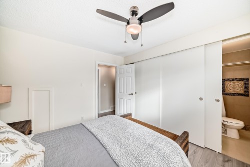 6111 18 Avenue Nw, Edmonton, AB - Indoor Photo Showing Bedroom