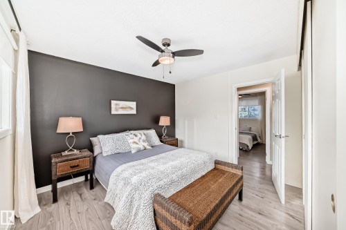 6111 18 Avenue Nw, Edmonton, AB - Indoor Photo Showing Bedroom