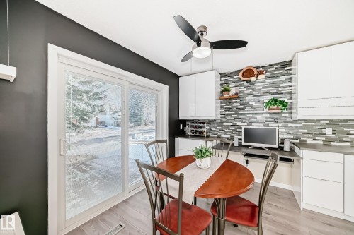 6111 18 Avenue Nw, Edmonton, AB - Indoor Photo Showing Dining Room