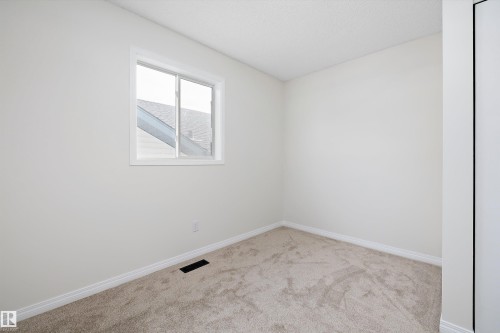 5914 162A Avenue, Edmonton, AB - Indoor Photo Showing Other Room