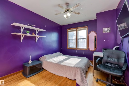4426 53 Avenue, Leduc, AB - Indoor Photo Showing Bedroom
