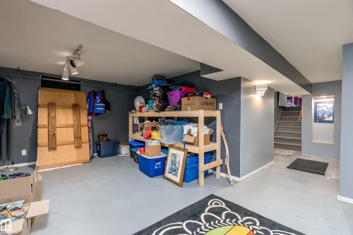 4426 53 Avenue, Leduc, AB - Indoor