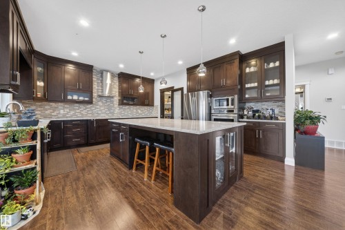 3 Shorewood Crescent, Leduc, AB - Indoor Photo Showing Kitchen With Upgraded Kitchen