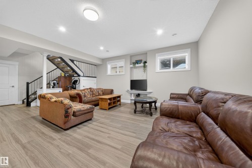 3 Shorewood Crescent, Leduc, AB - Indoor