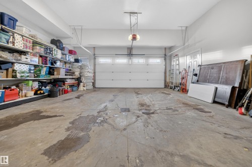 3 Shorewood Crescent, Leduc, AB - Indoor Photo Showing Garage