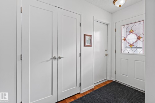 9512 180A Avenue, Edmonton, AB - Indoor Photo Showing Other Room