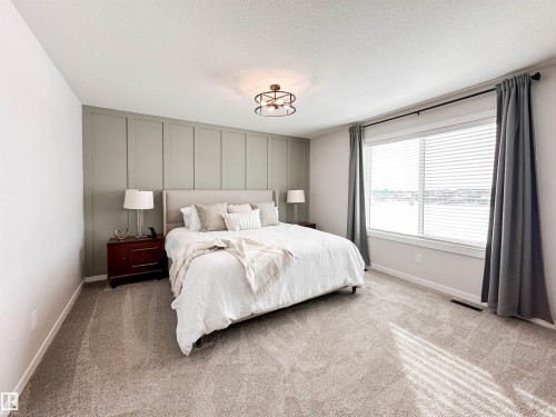 21 Riverhill Crescent, St. Albert, AB - Indoor Photo Showing Bedroom