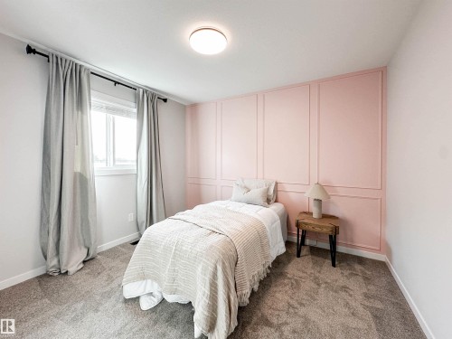21 Riverhill Crescent, St. Albert, AB - Indoor Photo Showing Bedroom