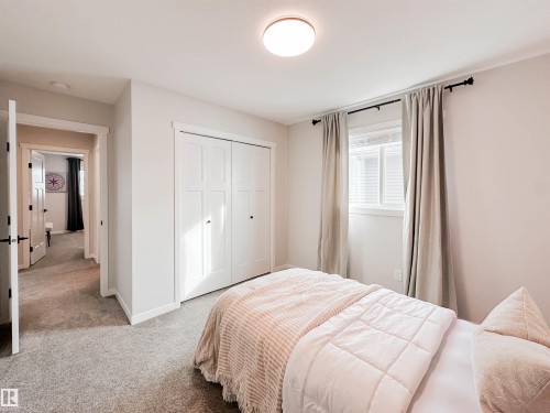21 Riverhill Crescent, St. Albert, AB - Indoor Photo Showing Bedroom
