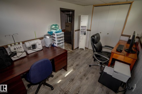 Office area with light wood-type flooring - 56430 Range Rd 113, Rural St. Paul County, AB - Indoor Photo Showing Office