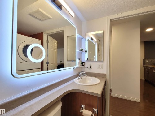 26 1623 Towne Centre Boulevard, Edmonton, AB - Indoor Photo Showing Bathroom
