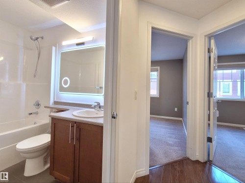 26 1623 Towne Centre Boulevard, Edmonton, AB - Indoor Photo Showing Bathroom