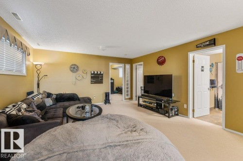 1916 Kramer Way, Edmonton, AB - Indoor