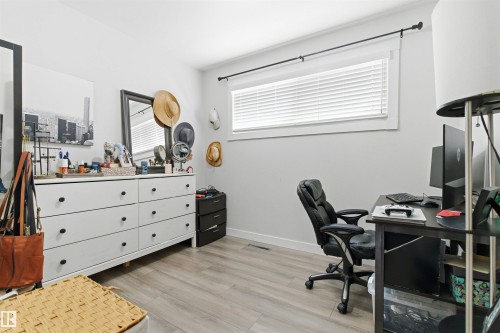 2 Sheridan Drive, St. Albert, AB - Indoor Photo Showing Other Room