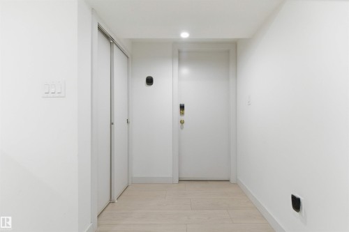 2 Sheridan Drive, St. Albert, AB - Indoor Photo Showing Other Room