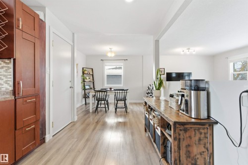 2 Sheridan Drive, St. Albert, AB - Indoor