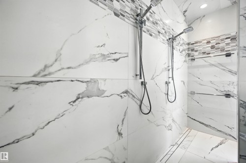 2426 Martell Crescent, Edmonton, AB - 