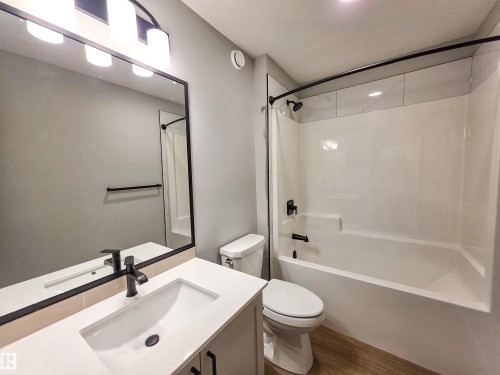 111 Brickyard Drive, Stony Plain, AB - Indoor Photo Showing Bathroom