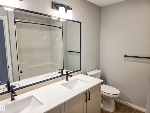 111 Brickyard Drive, Stony Plain, AB - Indoor Photo Showing Bathroom