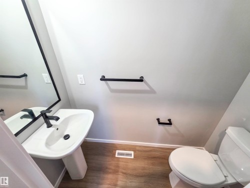 111 Brickyard Drive, Stony Plain, AB - Indoor Photo Showing Bathroom