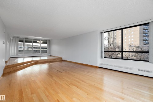 203 9929 Saskatchewan Drive, Edmonton, AB - Indoor