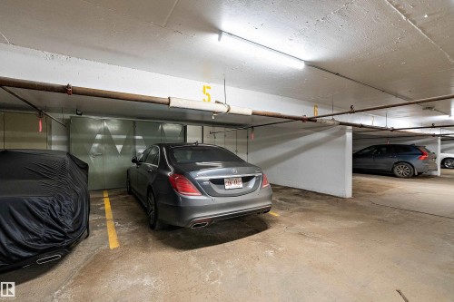 203 9929 Saskatchewan Drive, Edmonton, AB - Indoor Photo Showing Garage