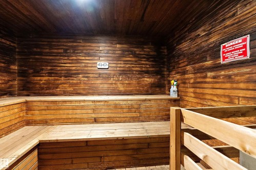 203 9929 Saskatchewan Drive, Edmonton, AB - Indoor Photo Showing Other Room