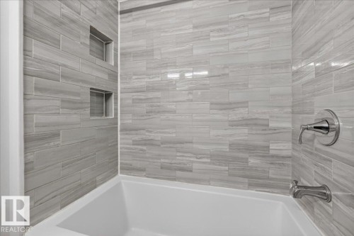 28 Afton Crescent, St. Albert, AB - Indoor Photo Showing Bathroom