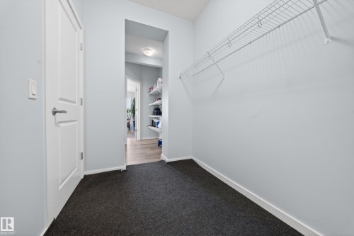 1575 Plum Circle Circle, Edmonton, AB - Indoor Photo Showing Other Room