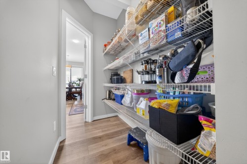 1575 Plum Circle Circle, Edmonton, AB - Indoor Photo Showing Other Room