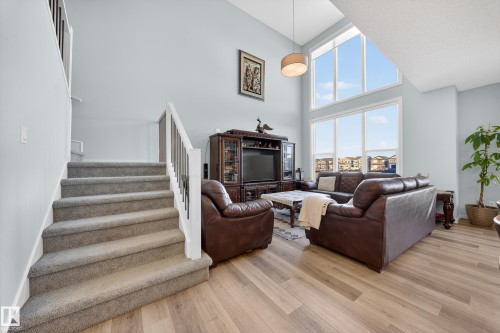 1575 Plum Circle Circle, Edmonton, AB - Indoor