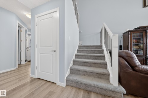 1575 Plum Circle Circle, Edmonton, AB - Indoor Photo Showing Other Room